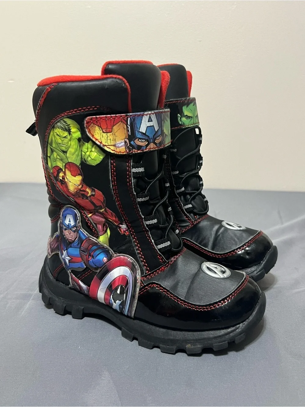 Marvel Avengers Light-Up Winter Boots Little Kids Sz 13 Hook & Loop Black/Red